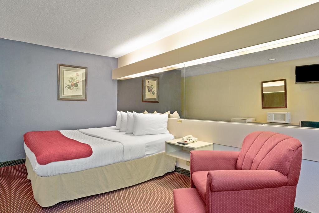 Stay Express Inn And Suites Atlanta Union City Exterior photo